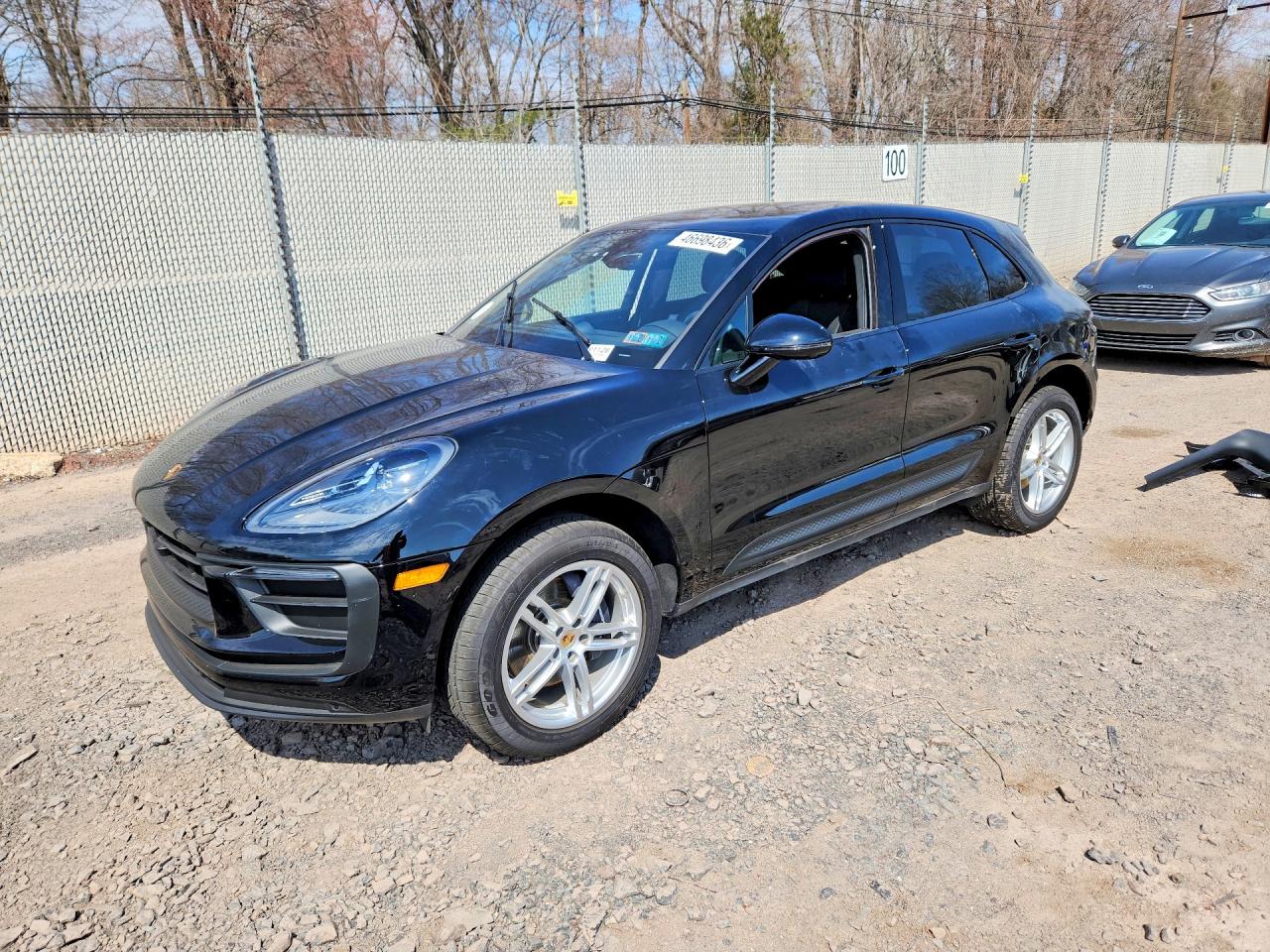 2026 Porsche MACAN BASE, schwarz, Import USA — Foto 1