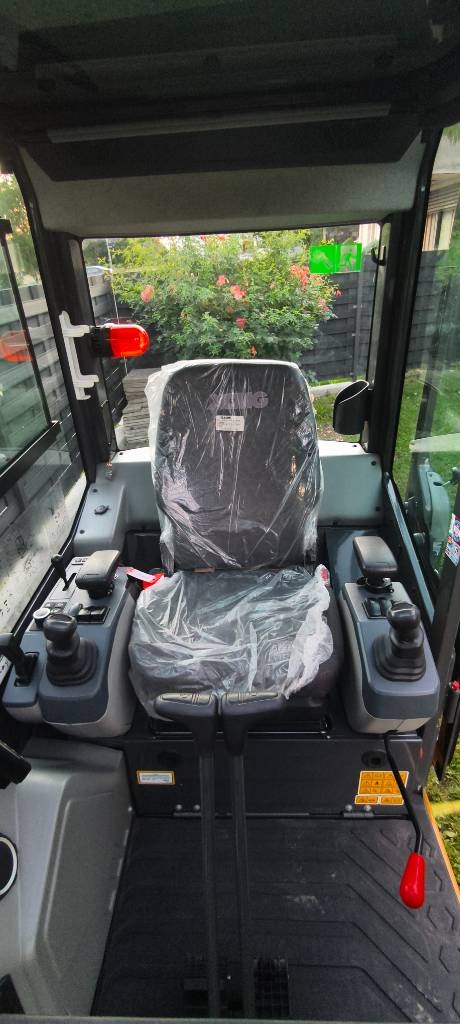 2025 XCMG XE 20 E PRO, 45 mth, Import Auf Lager in der EU — Foto 13 z 16