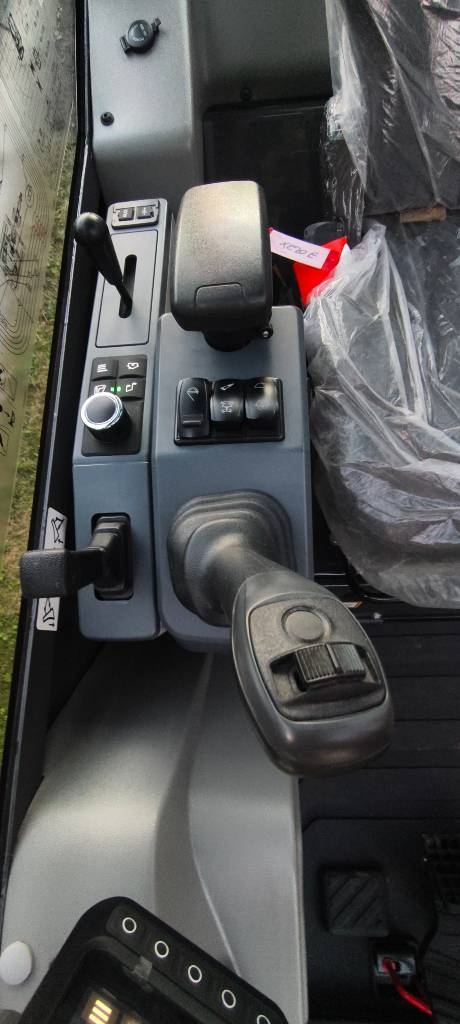 2025 XCMG XE 20 E PRO, 45 mth, Import Auf Lager in der EU — Foto 15 z 16