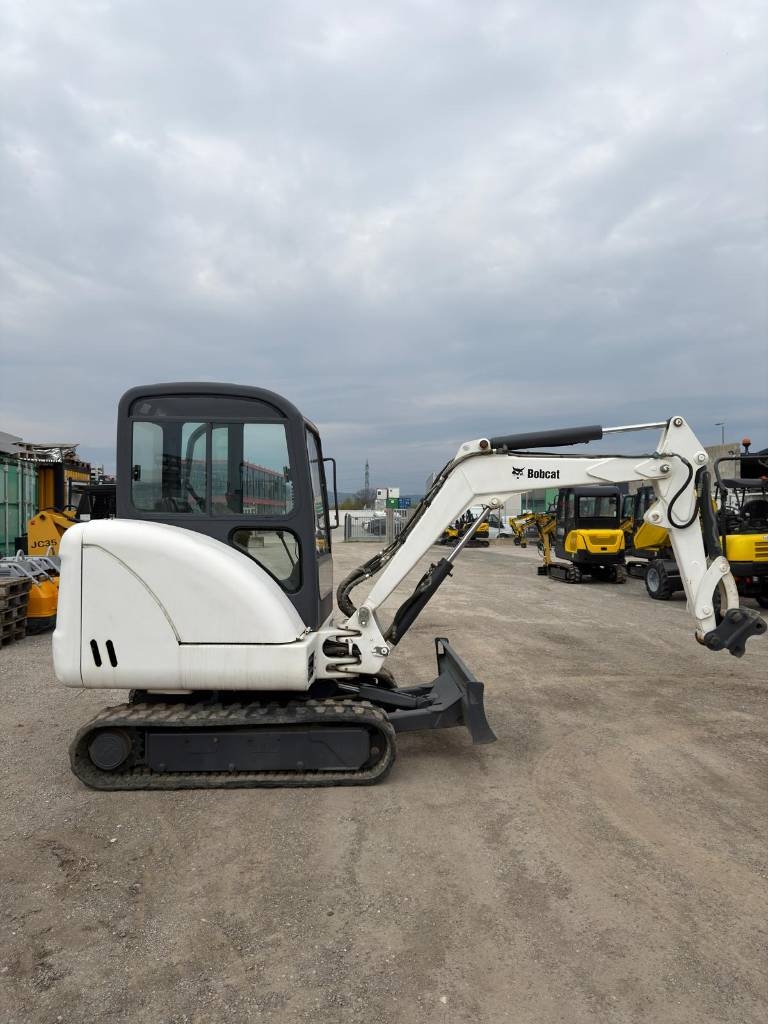 2005 Bobcat 325 G, 4.679 mth, Import Auf Lager in der EU — Foto 3 z 16