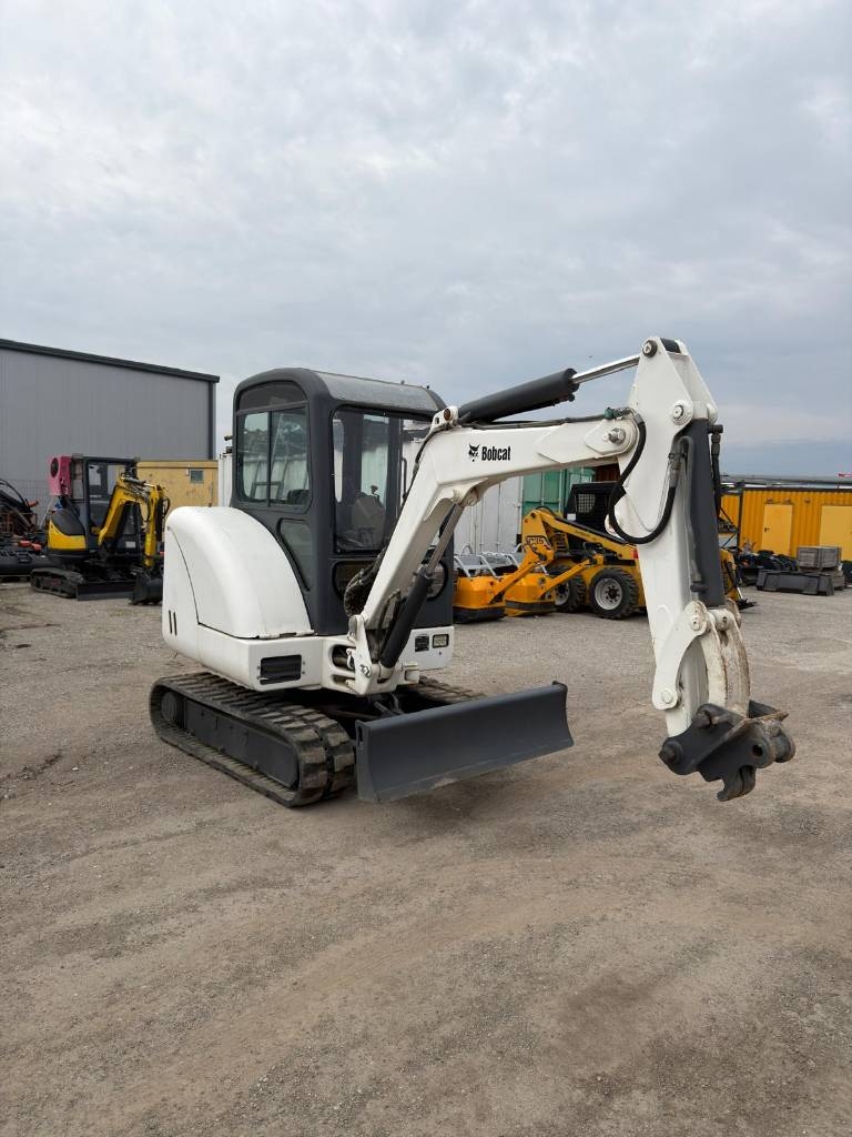 2005 Bobcat 325 G, 4.679 mth, Import Auf Lager in der EU — Foto 7 z 16