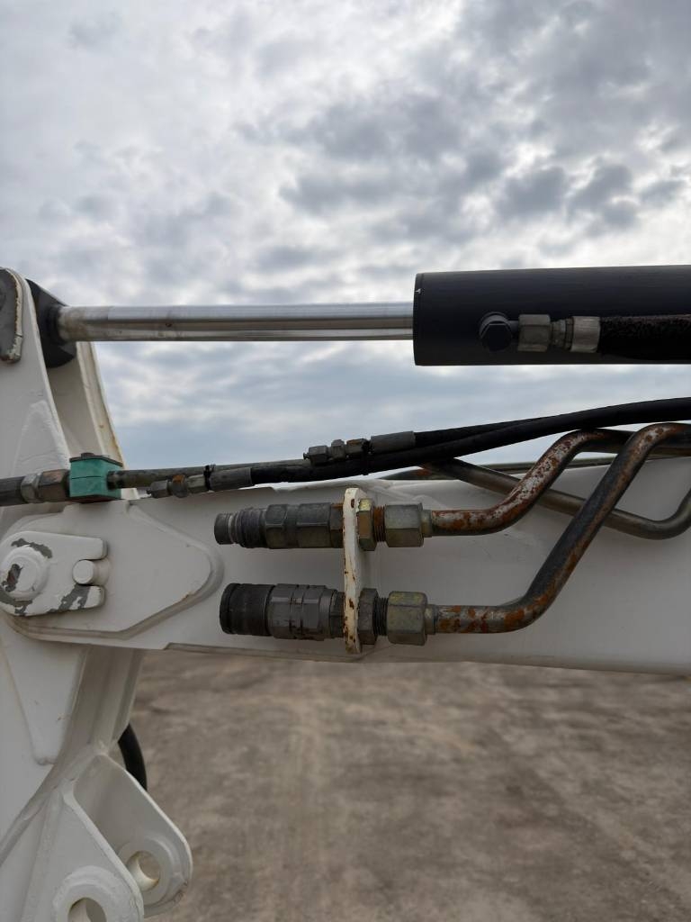 2005 Bobcat 325 G, 4.679 mth, Import Auf Lager in der EU — Foto 9 z 16