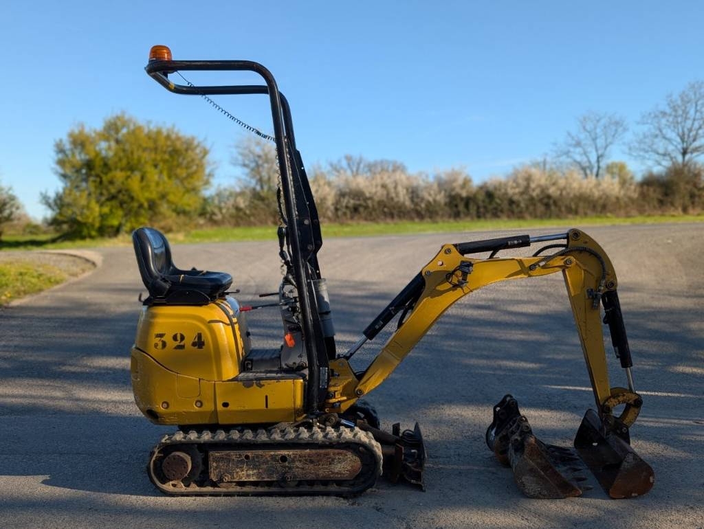 2018 Cat 300.9 D, 1.500 mth, Import Auf Lager in der EU — Foto 7 z 11