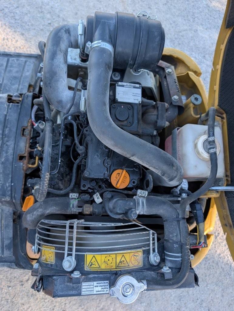 2018 Cat 300.9 D, 1.500 mth, Import Auf Lager in der EU — Foto 8 z 11