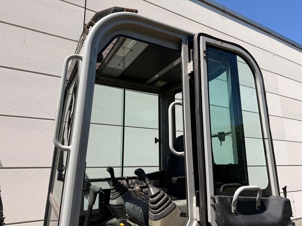 2011 New Holland E18 SR E18 SR, 2.164 mth, Import Auf Lager in der EU — Foto 10 z 14