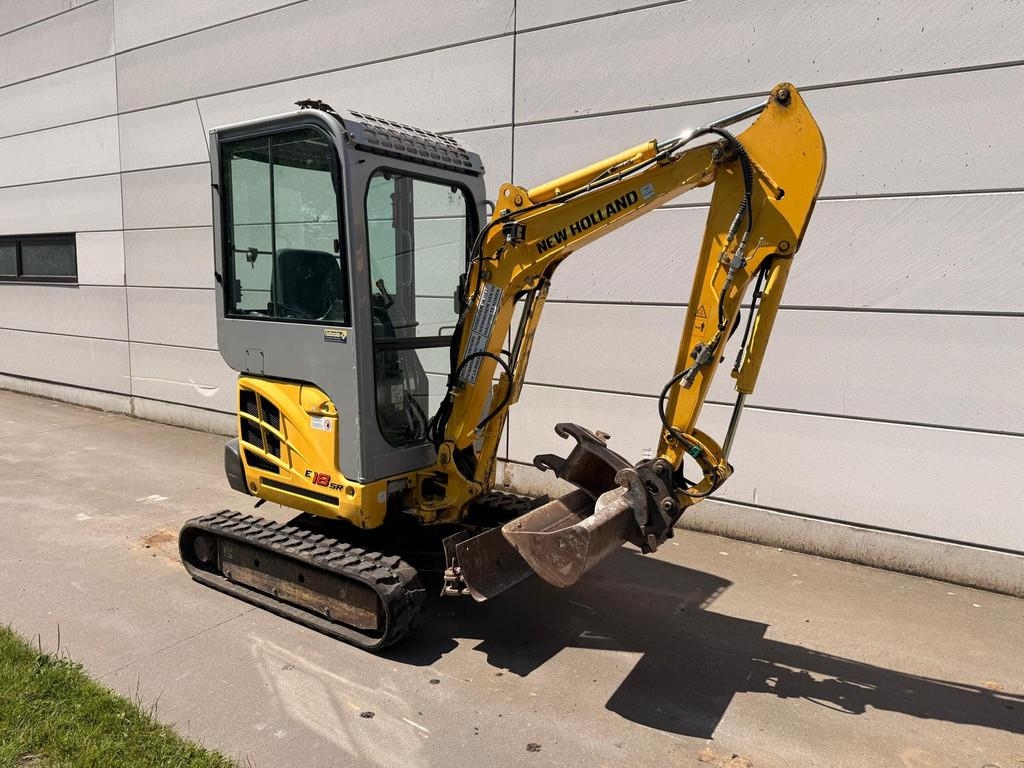 2011 New Holland E18 SR E18 SR, 2.164 mth, Import Auf Lager in der EU — Foto 2 z 14