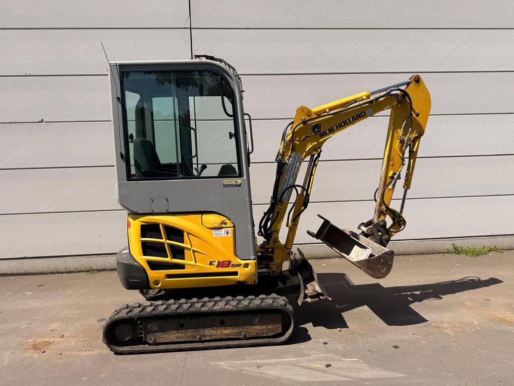 2011 New Holland E18 SR E18 SR, 2.164 mth, Import Auf Lager in der EU — Foto 3 z 14