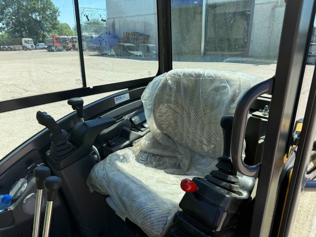 2022 Volvo EC 18 E, 146 mth, Import Auf Lager in der EU — Foto 9 z 14