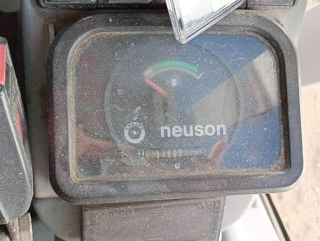 2004 Neuson 1503 RD, 3.067 mth, Import Auf Lager in der EU — Foto 10 z 16