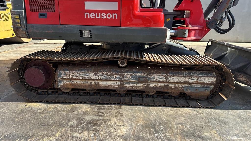 1999 Neuson 8002, 6.130 mth, Import Auf Lager in der EU — Foto 4 z 16