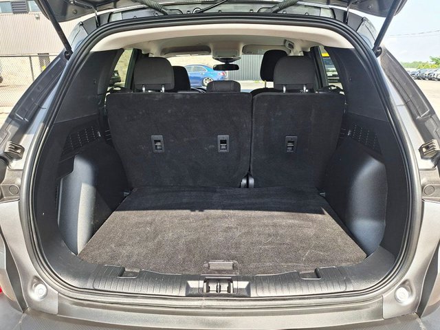 2025 Ford Escape Active AWD | Heated Wheel + Seats | BSW | Remote Start | CarPlay + Android | Rear Camera | and More!, grau, 36.171 km, Import Kanada — Foto 10 z 20