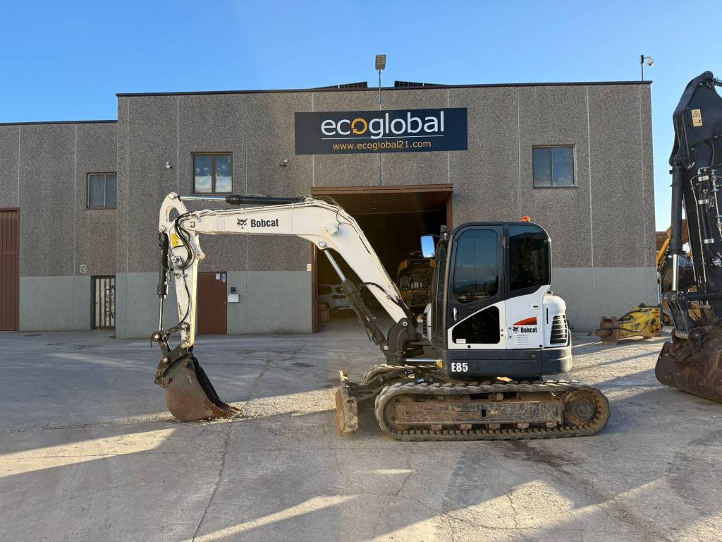 2016 Bobcat E 85, 16.500 mth, Import Auf Lager in der EU — Foto 1 | AMECAR 2016 Bobcat E 85, 16.500 mth, Import Auf Lager in der EU — Foto 1