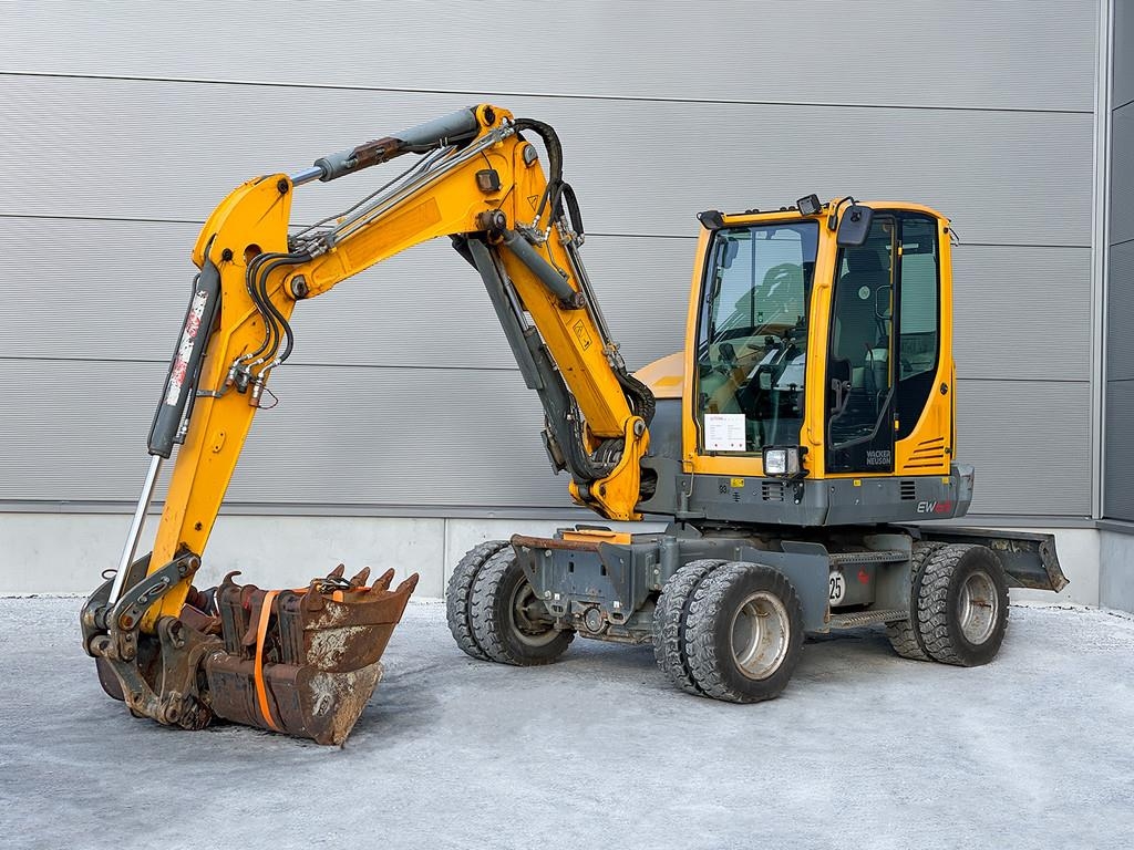 2016 Wacker Neuson EW 65, 5.224 mth, Import Auf Lager in der EU — Foto 1 | AMECAR 2016 Wacker Neuson EW 65, 5.224 mth, Import Auf Lager in der EU — Foto 1