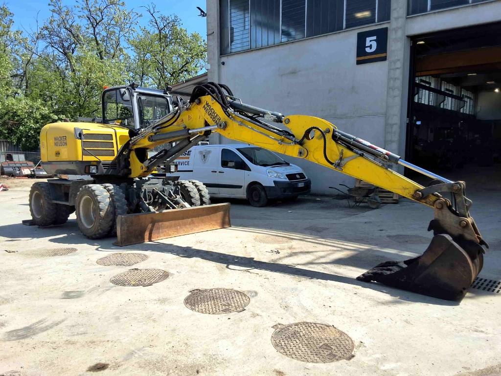 2019 Wacker Neuson EW 100, 6.889 mth, Import Auf Lager in der EU — Foto 1 | AMECAR 2019 Wacker Neuson EW 100, 6.889 mth, Import Auf Lager in der EU — Foto 1