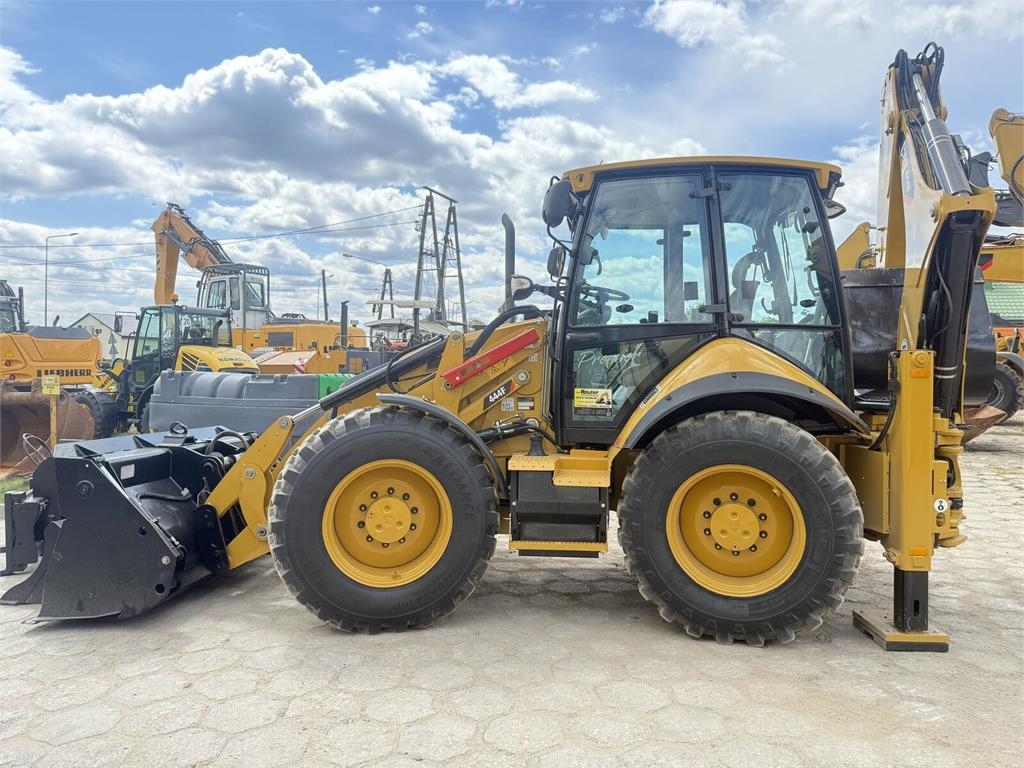 2013 Cat 444F, 7.500 mth, Import Auf Lager in der EU — Foto 1