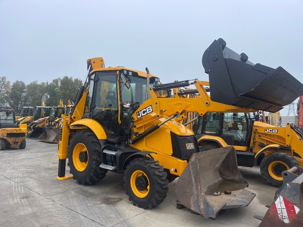 2024 JCB 3 CX, Import Auf Lager in der EU — Foto 1