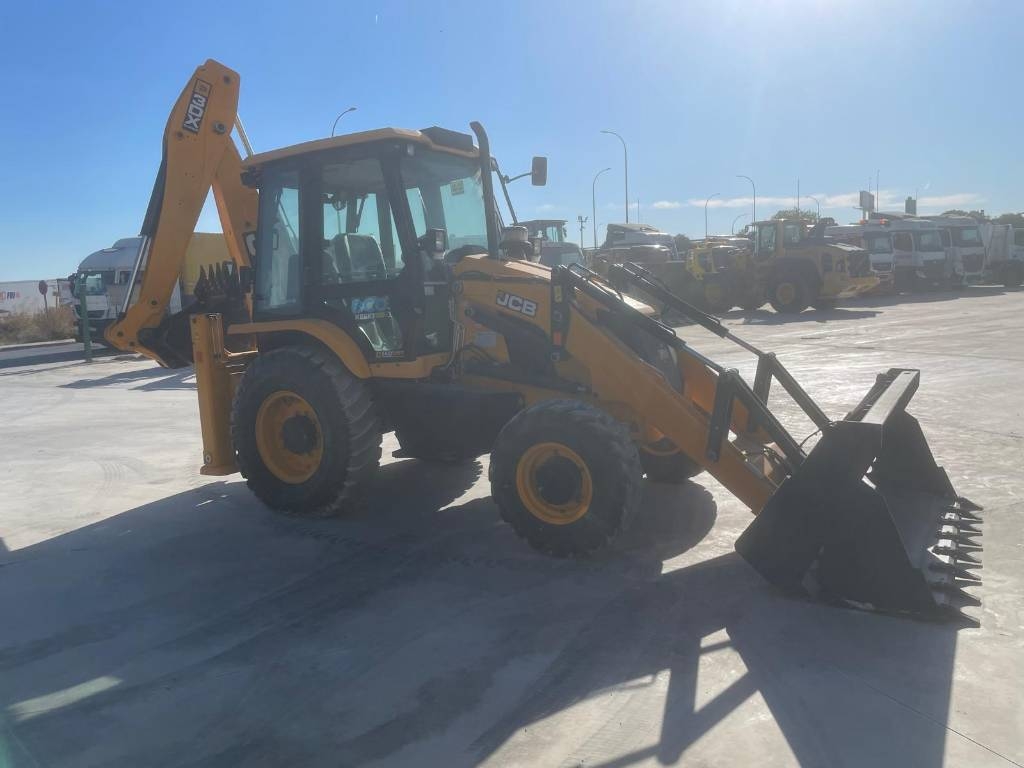 2025 JCB 3 DX, 10 mth, Import Auf Lager in der EU — Foto 1 | AMECAR 2025 JCB 3 DX, 10 mth, Import Auf Lager in der EU — Foto 1