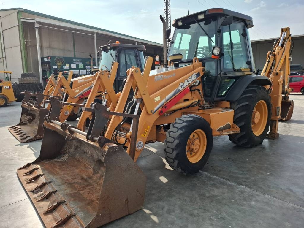 2003 Case 580 SM, 8.624 mth, Import Auf Lager in der EU — Foto 1