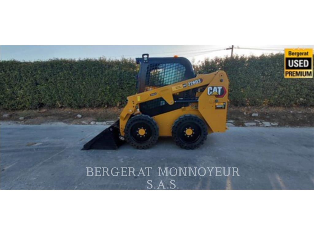 2025 Cat 226D3, 33 mth, Import Auf Lager in der EU — Foto 1