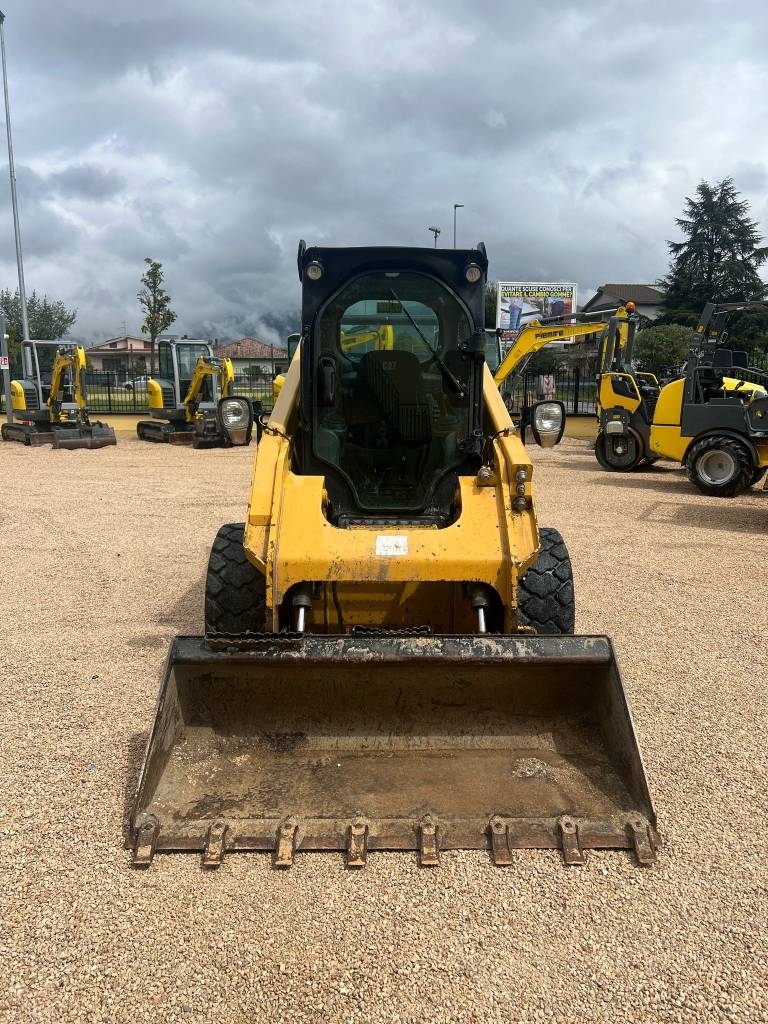 2018 Cat 262 D, 2.439 mth, Import Auf Lager in der EU — Foto 1