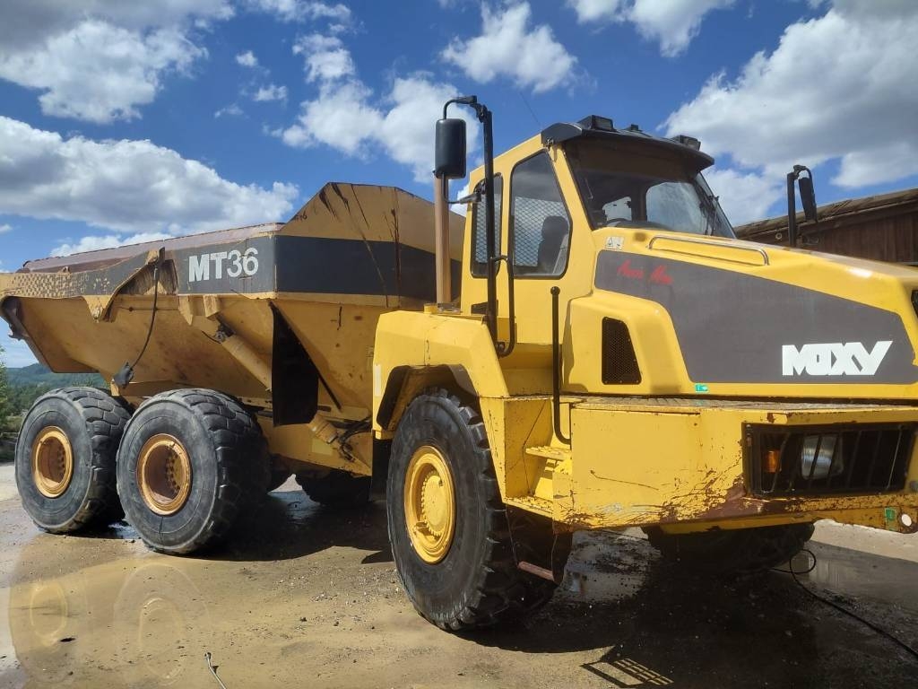 2000 Moxy MT 36, Import Auf Lager in der EU — Foto 1