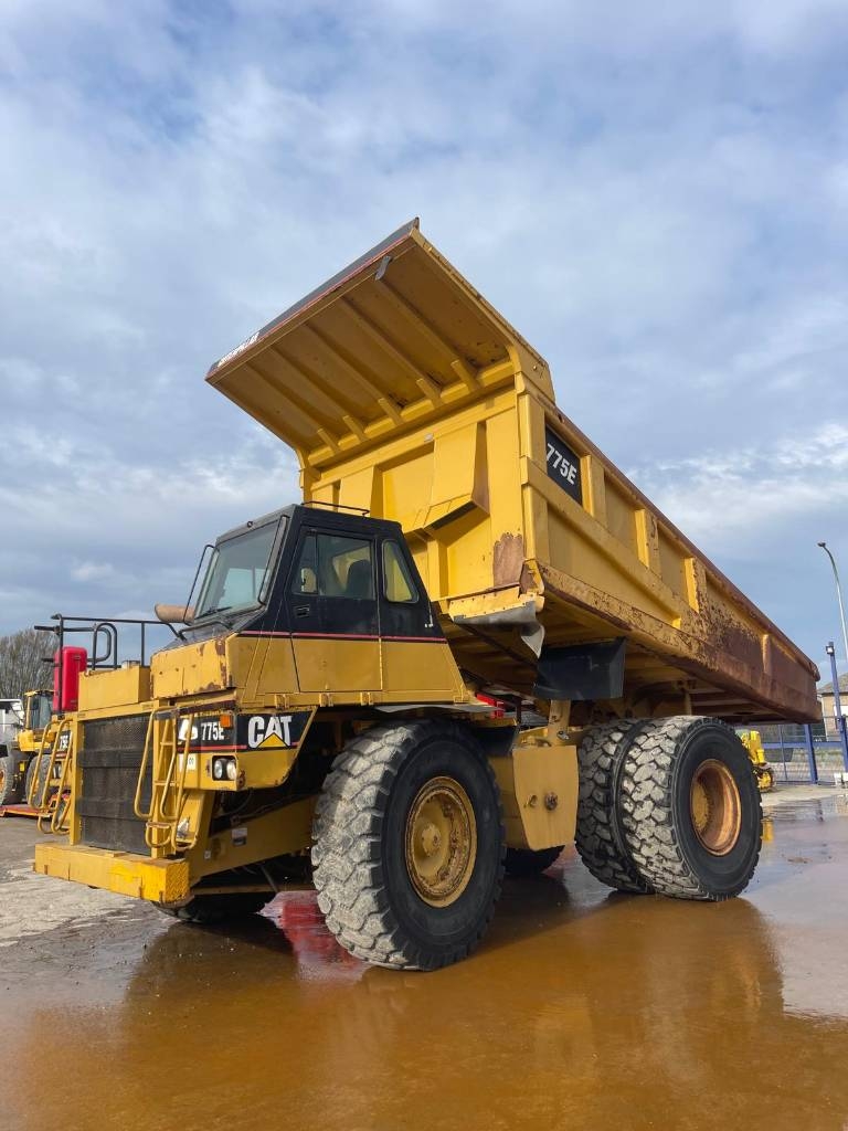 2004 Cat 775 E, 17.100 mth, Import Auf Lager in der EU — Foto 1