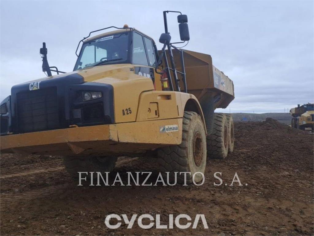 2012 Cat 740B, 18.500 mth, Import Auf Lager in der EU — Foto 1