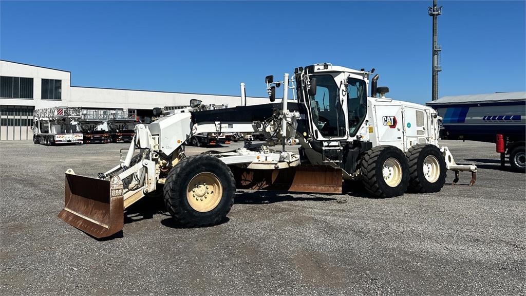 2018 Cat 120M2, 6.855 mth, Import Auf Lager in der EU — Foto 1