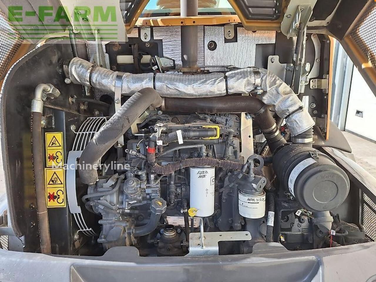 2023 Case 221, Import Auf Lager in der EU — Foto 9 z 15