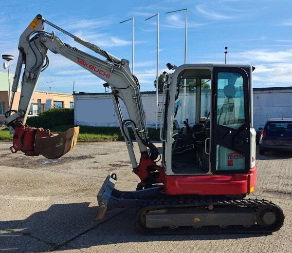 2024 Takeuchi TB, 700 mth, Import Auf Lager in der EU — Foto 3 z 9