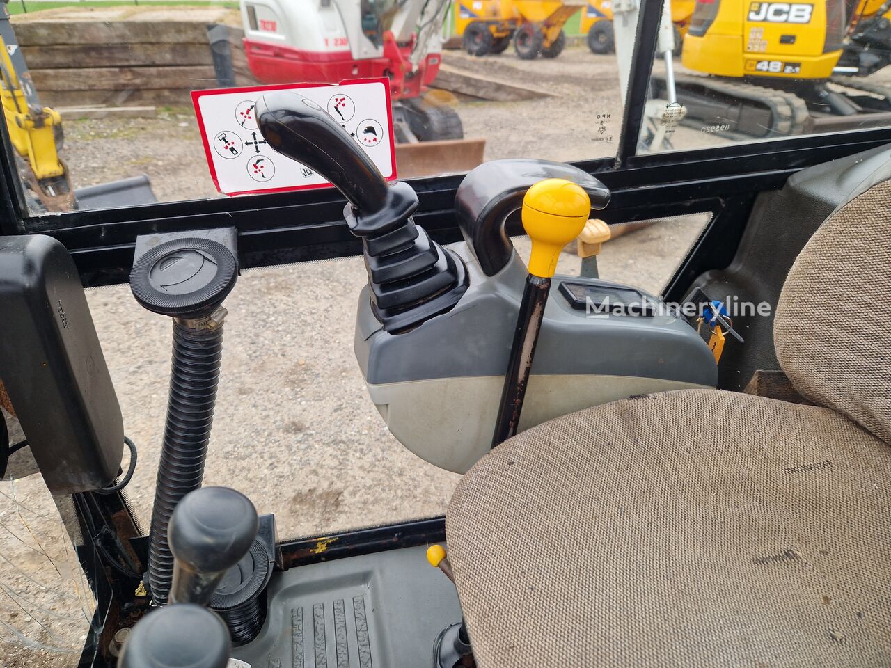 2003 JCB 8015, 3.000 mth, Import Auf Lager in der EU — Foto 13 z 14