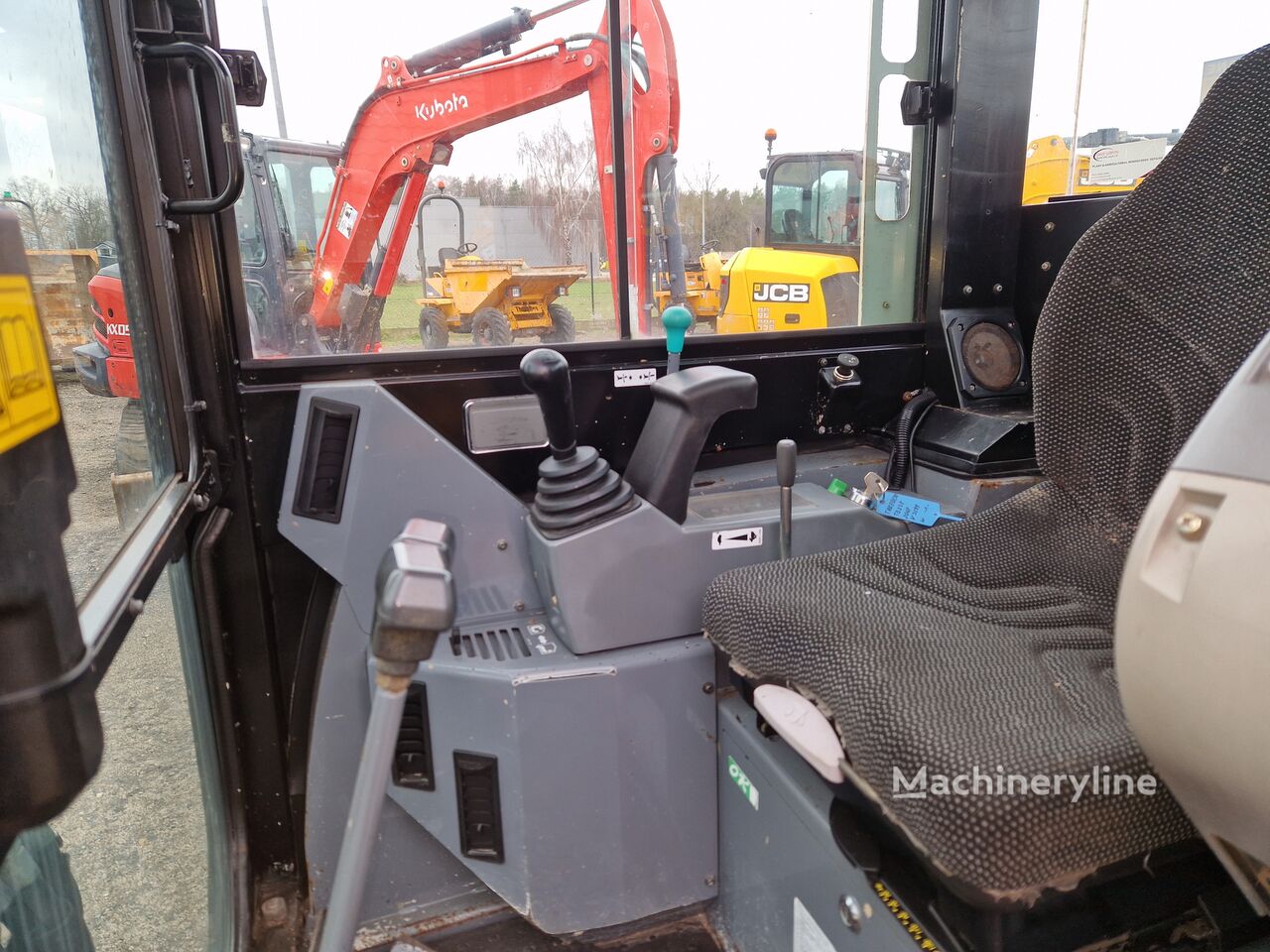 2018 Takeuchi TB, 2.700 mth, Import Auf Lager in der EU — Foto 11 z 12
