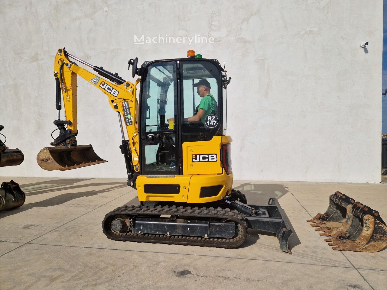 2025 JCB 25, 159 mth, Import Auf Lager in der EU — Foto 7 z 16