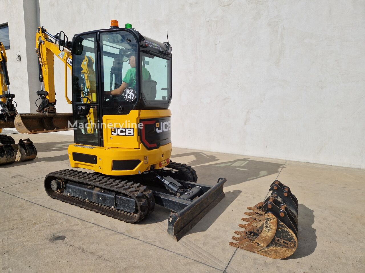 2025 JCB 25, 159 mth, Import Auf Lager in der EU — Foto 8 z 16