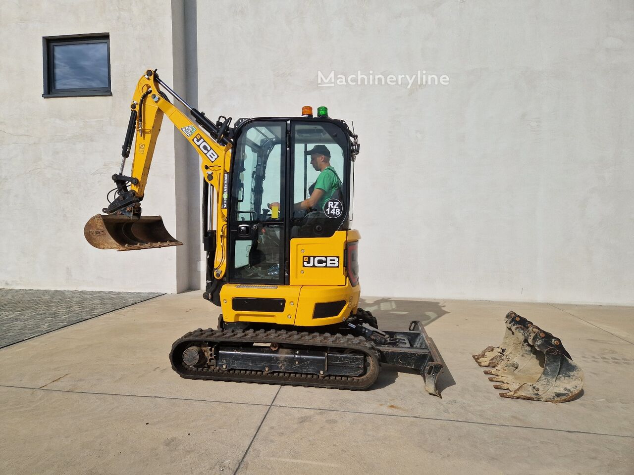 2025 JCB 25, 174 mth, Import Auf Lager in der EU — Foto 7 z 16