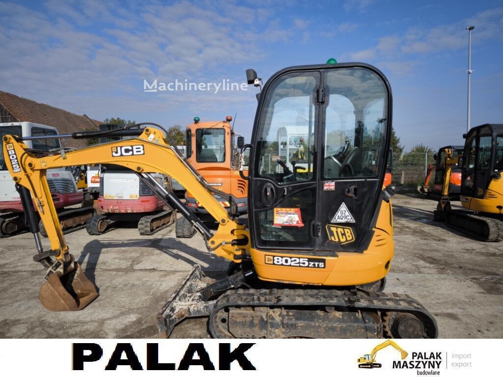 2017 JCB MINI, 2.535 mth, Import Auf Lager in der EU — Foto 1 z 14 2017 JCB MINI, 2.535 mth, Import Auf Lager in der EU — Foto 1 z 14