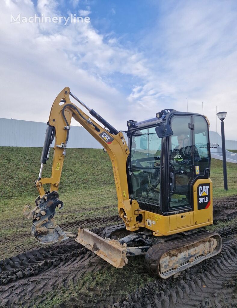 2020 Caterpillar 301.8, 1.735 mth, Import Auf Lager in der EU — Foto 1