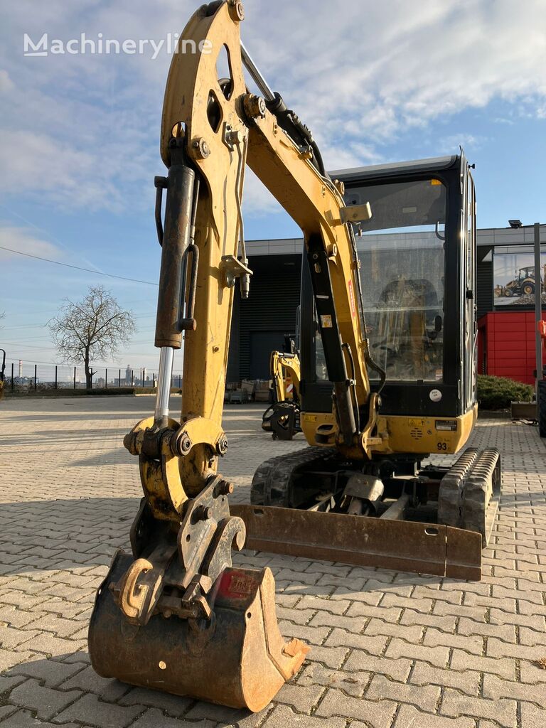 2017 Caterpillar 301.7D, 2.305 mth, Import Auf Lager in der EU — Foto 1