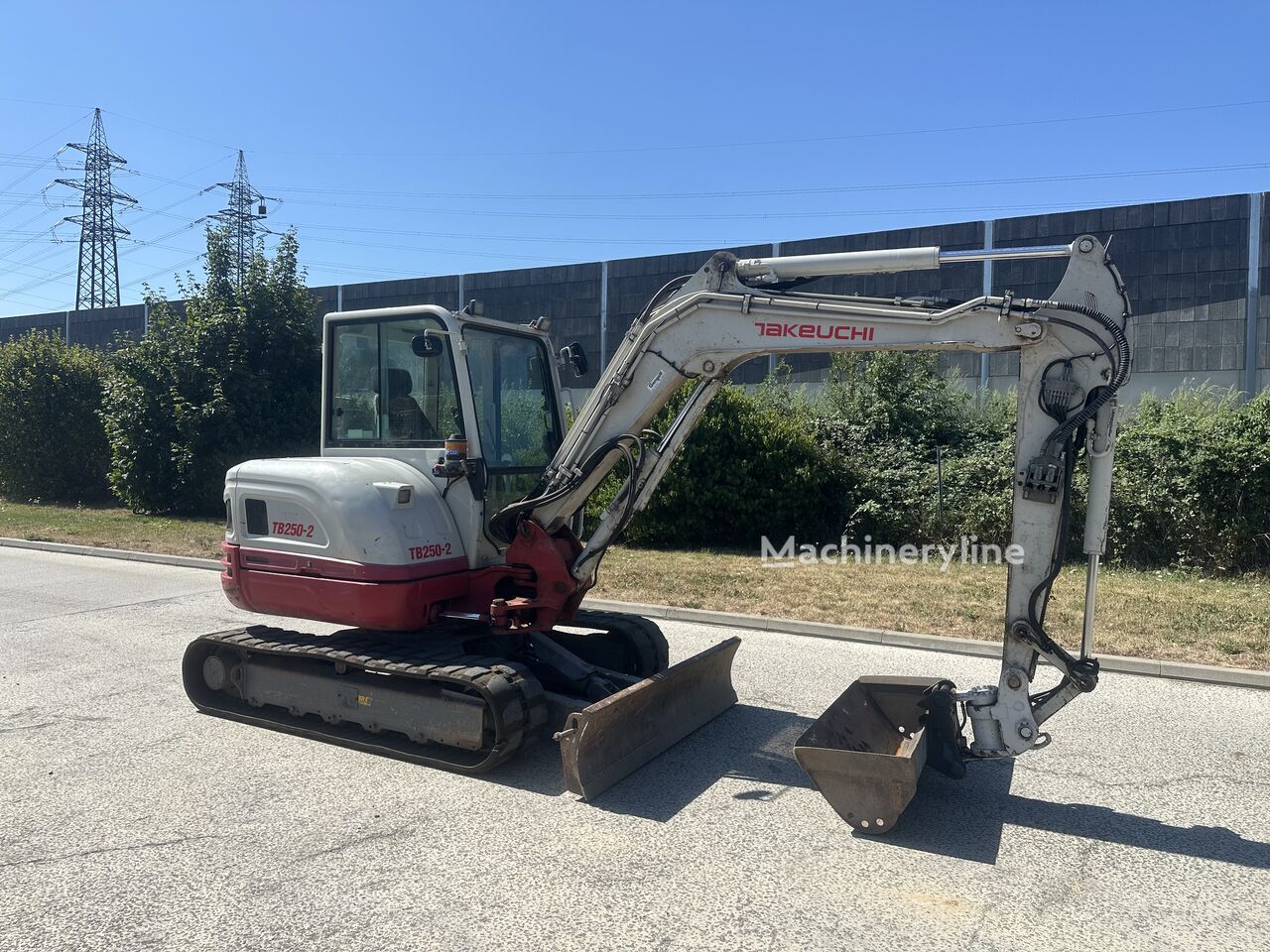 2020 Takeuchi TB250, 2.998 mth, Import Auf Lager in der EU — Foto 4 z 10