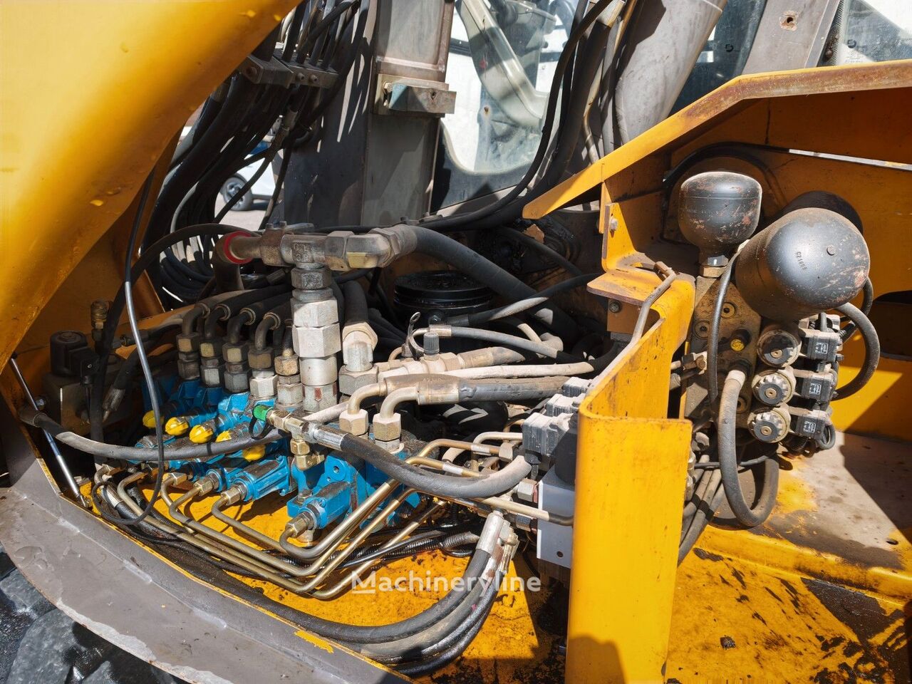 2005 Mecalac 12, 9.100 mth, Import Auf Lager in der EU — Foto 11 z 16