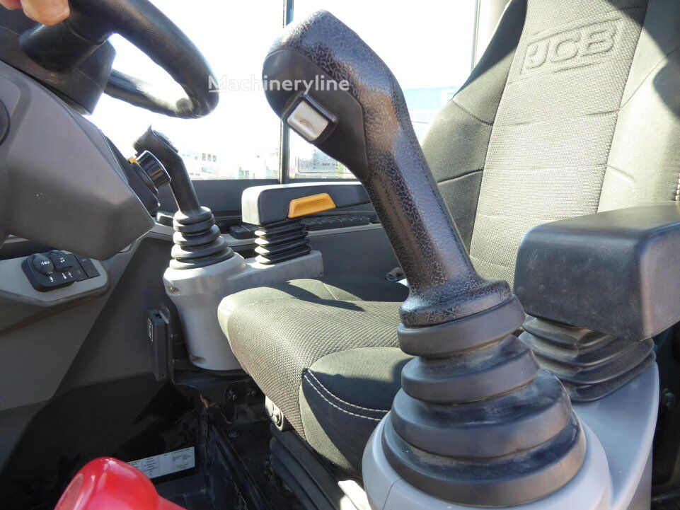 2018 JCB JS, 2.870 mth, Import Auf Lager in der EU — Foto 15 z 16