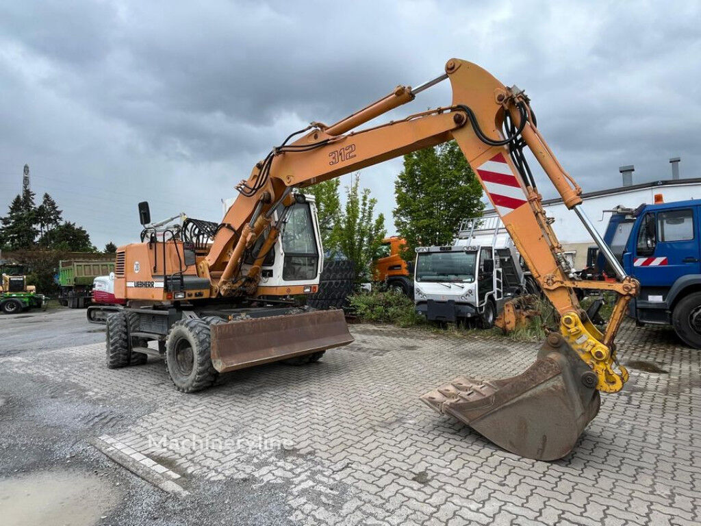 1994 Liebherr, 8.143 mth, Import Auf Lager in der EU — Foto 2 z 6