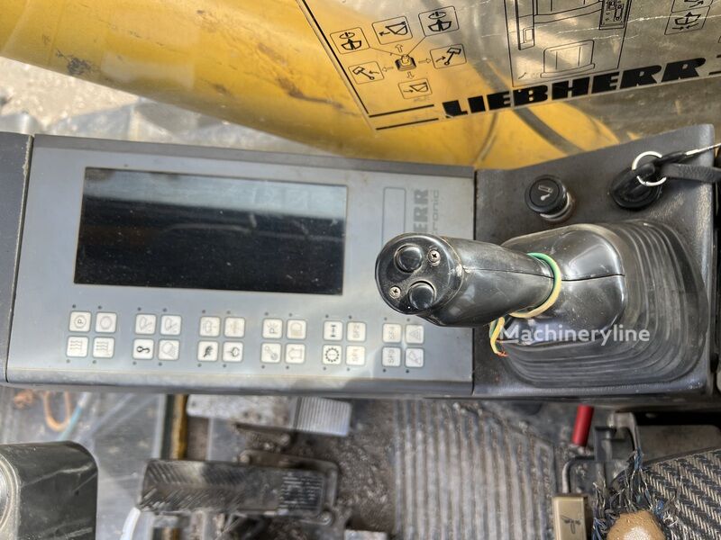Liebherr A900, 22.850 mth, Import Auf Lager in der EU — Foto 11 z 15