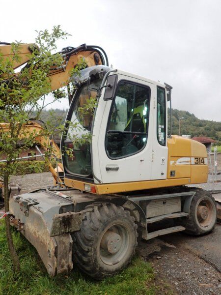 2011 Liebherr, 10.950 mth, Import Auf Lager in der EU — Foto 1 | AMECAR 2011 Liebherr, 10.950 mth, Import Auf Lager in der EU — Foto 1