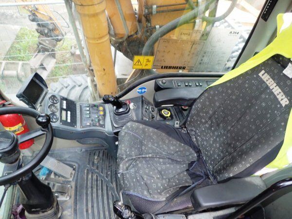 2011 Liebherr, 10.950 mth, Import Auf Lager in der EU — Foto 11 z 16