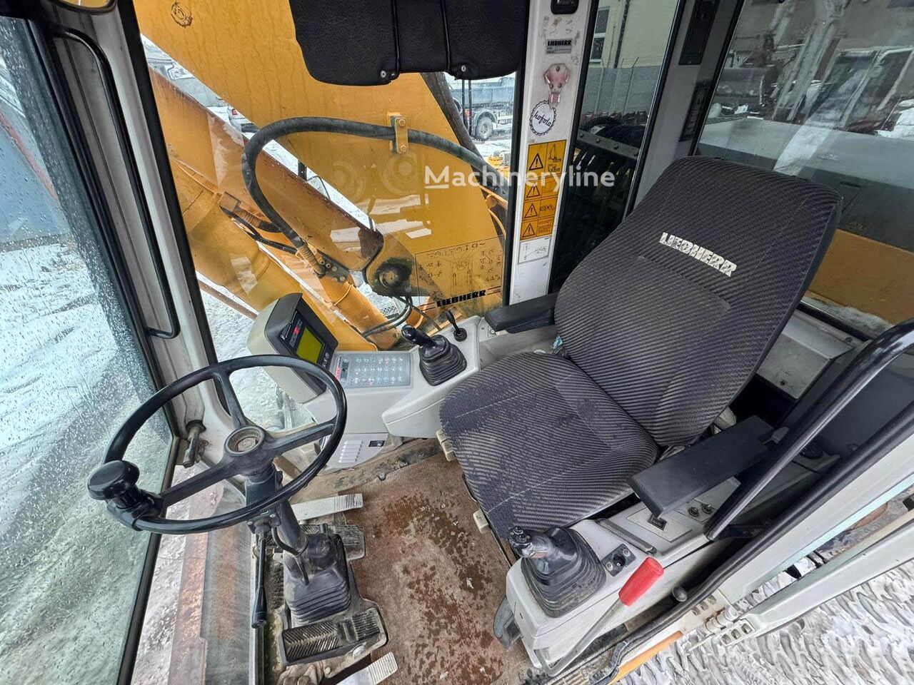 2000 Liebherr, 21.741 mth, Import Auf Lager in der EU — Foto 13 z 16