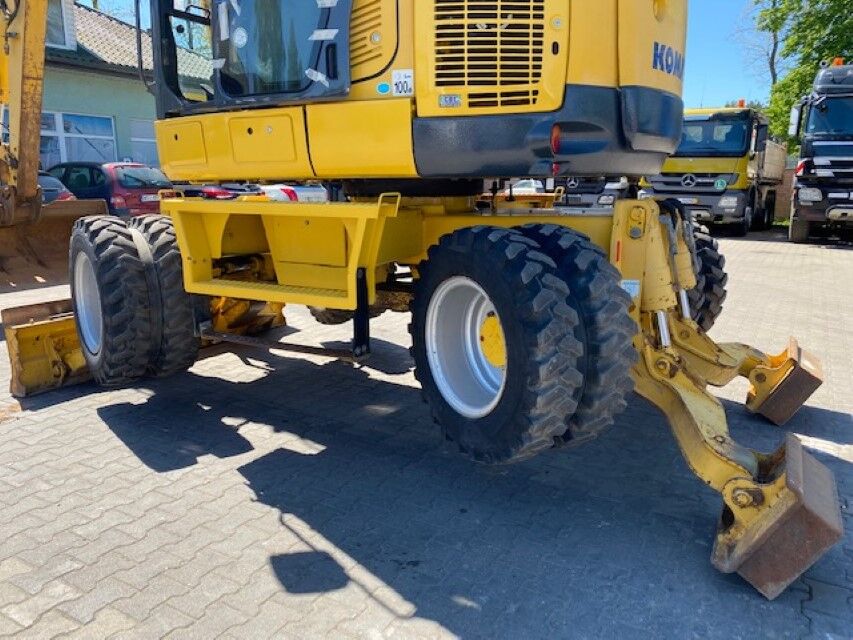 2011 Komatsu PW, Import Auf Lager in der EU — Foto 10 z 16