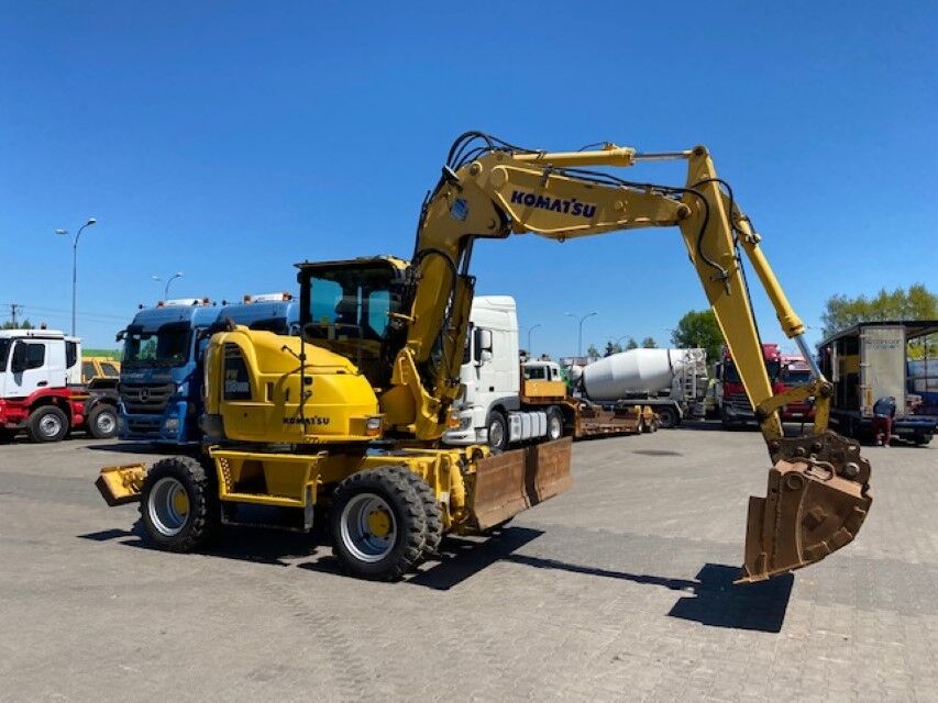 2011 Komatsu PW, Import Auf Lager in der EU — Foto 4 z 16