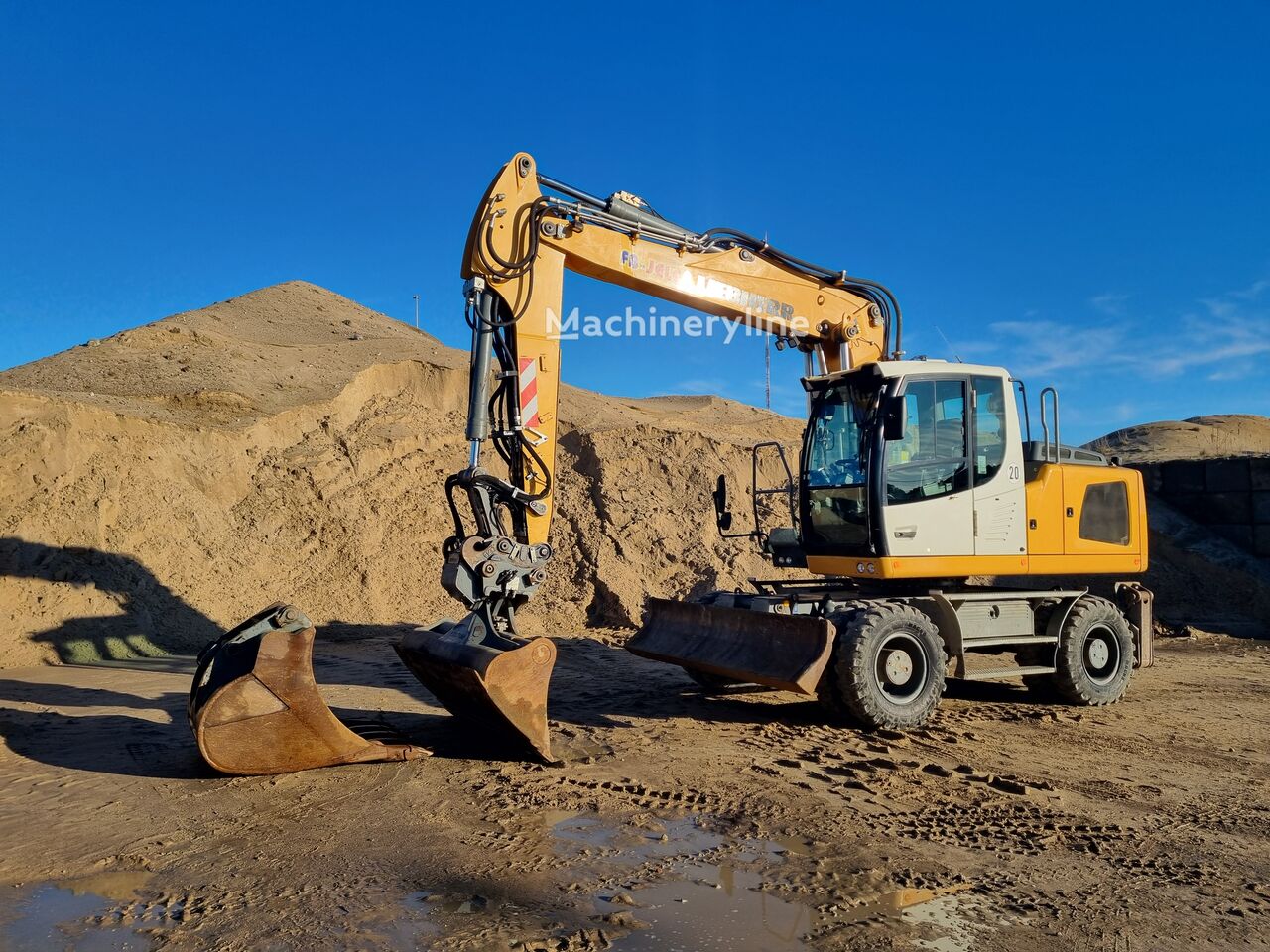 2014 Liebherr A918, 13.244 mth, Import Auf Lager in der EU — Foto 1 | AMECAR 2014 Liebherr A918, 13.244 mth, Import Auf Lager in der EU — Foto 1