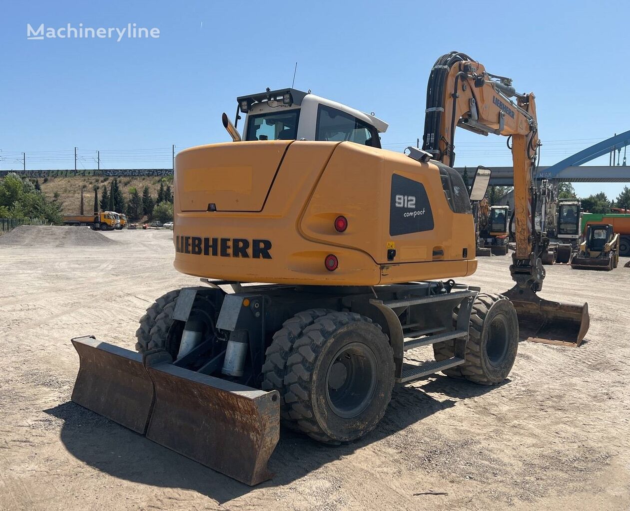 2016 Liebherr A912, 3.172 mth, Import Auf Lager in der EU — Foto 3 z 16